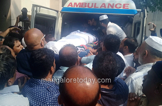 Basheer body being taken to Kulur mosque